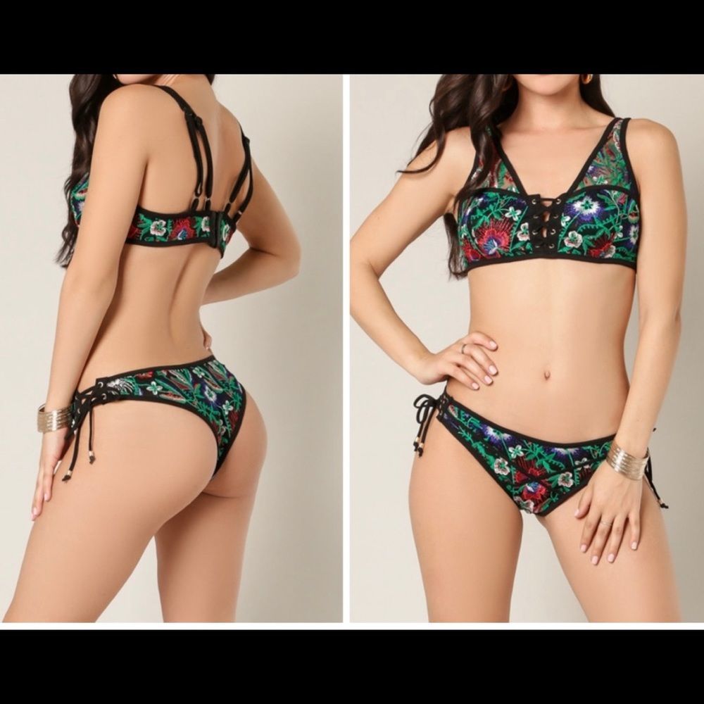 NWT WOW Couture multicolored bikini w/floral embroidery & adjustable straps